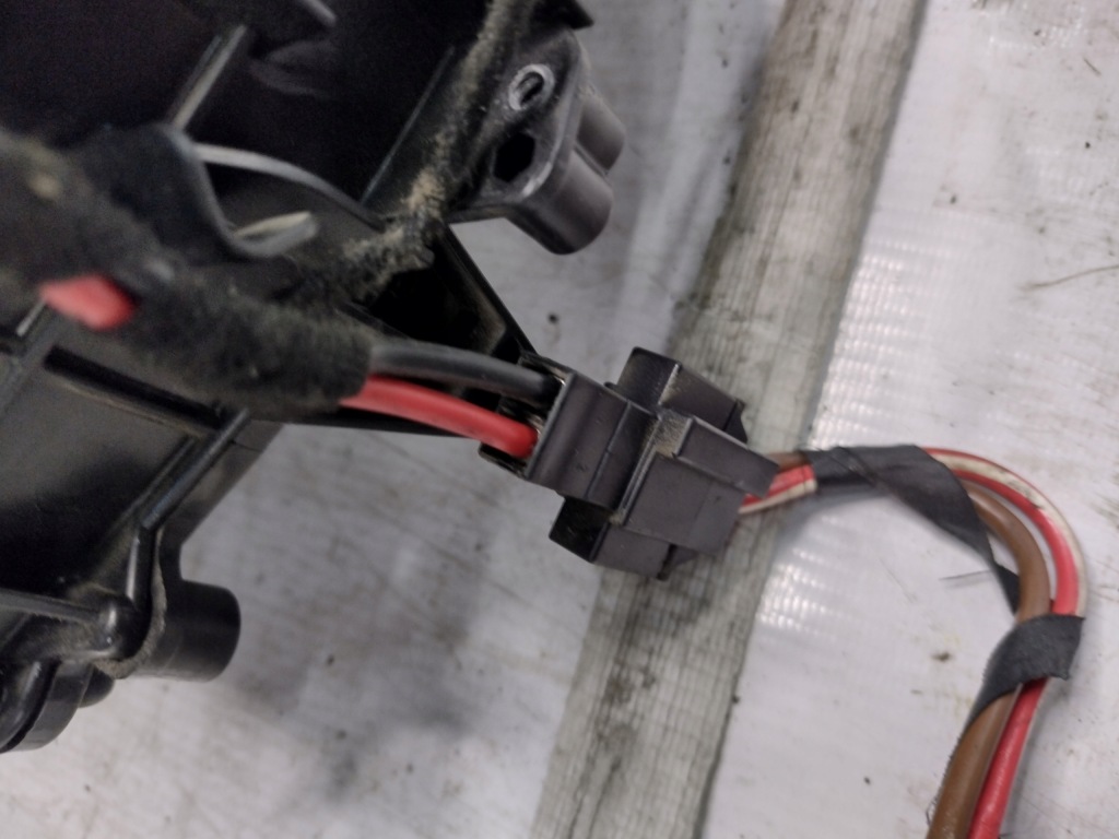 Вентилятор воздуходувка резистор обдув bmw f11 2,0d r4046 uk с Разборки