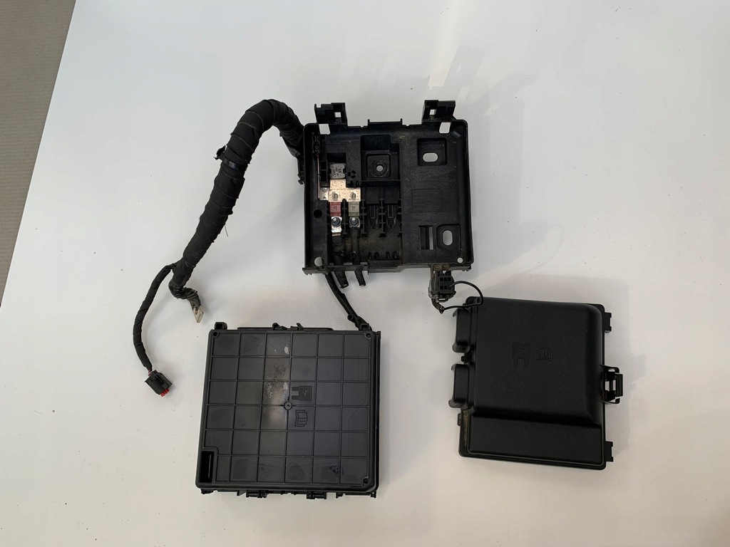 фото №13, Ford escape mk4 iv 2020- коробка предохранителей двигателя ecoboost комплектная