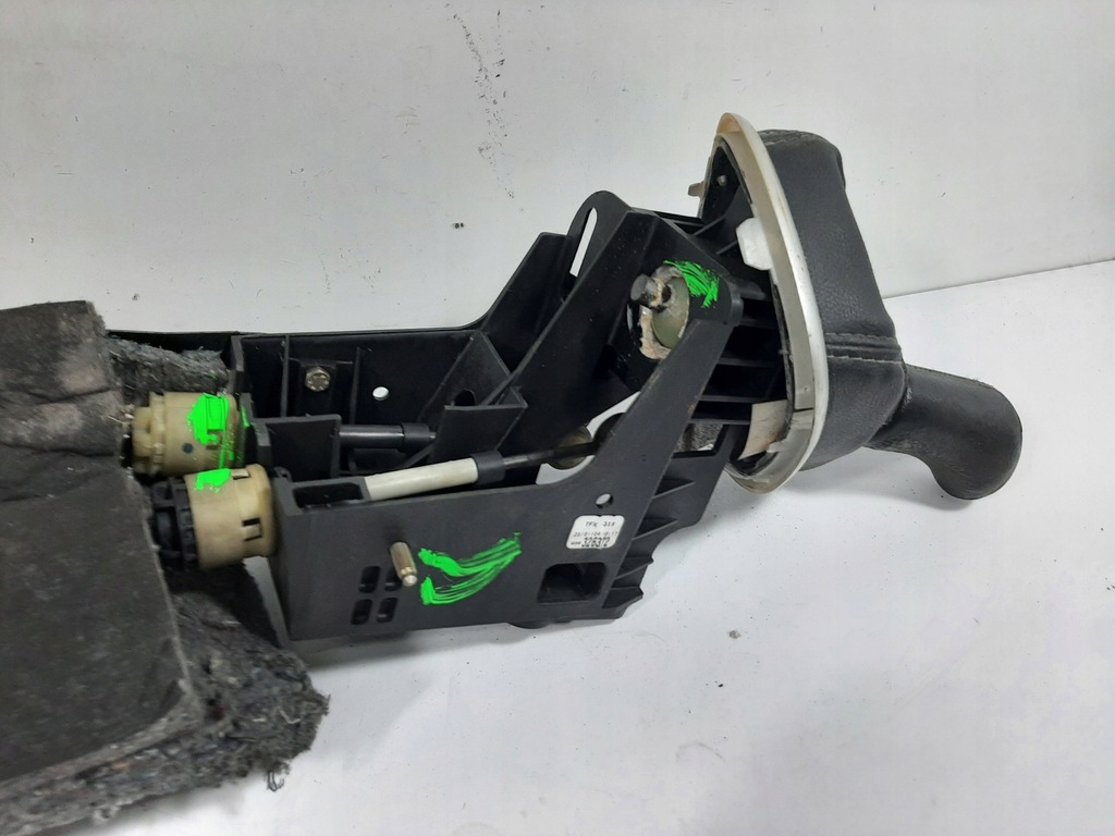 фото №11, Renault scenic ii 1.5dci 04r выборщик домкрат передач тросы 8200326372