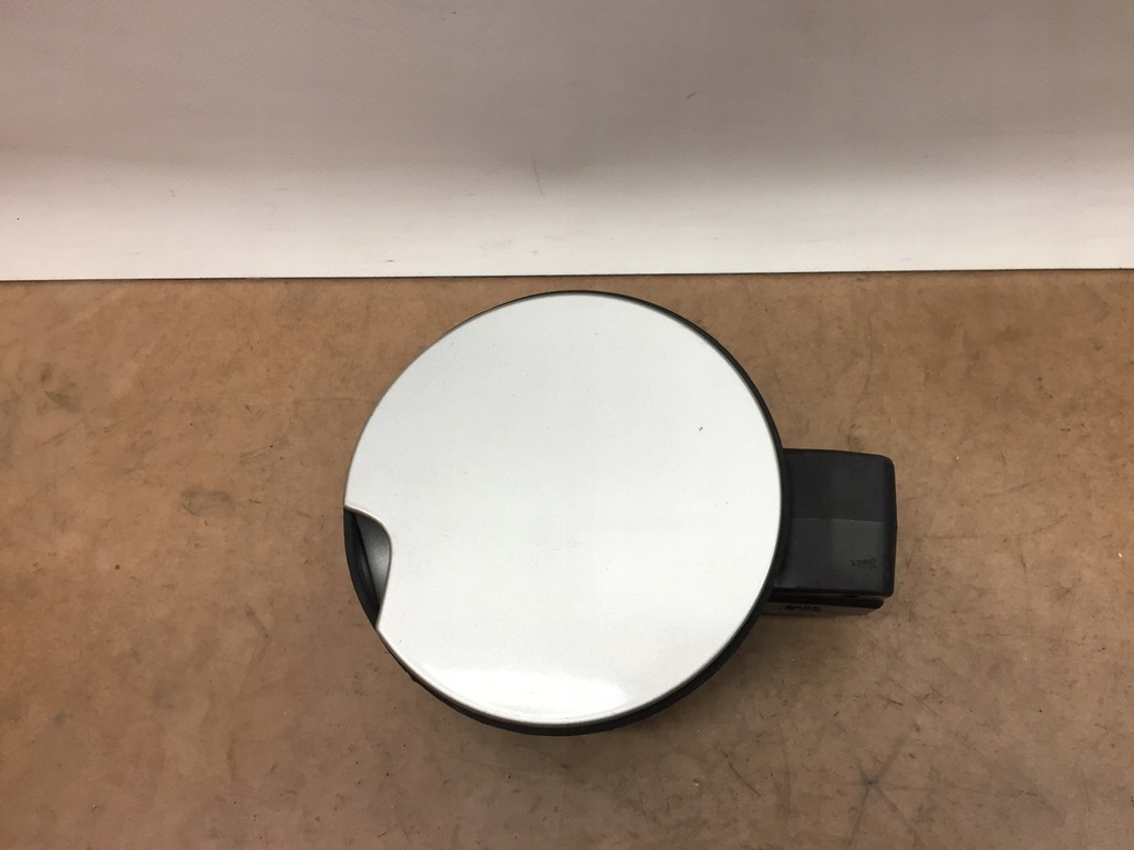 фото №1, Peugeot 3008 заливна горловина кришка заливної пального ezrc