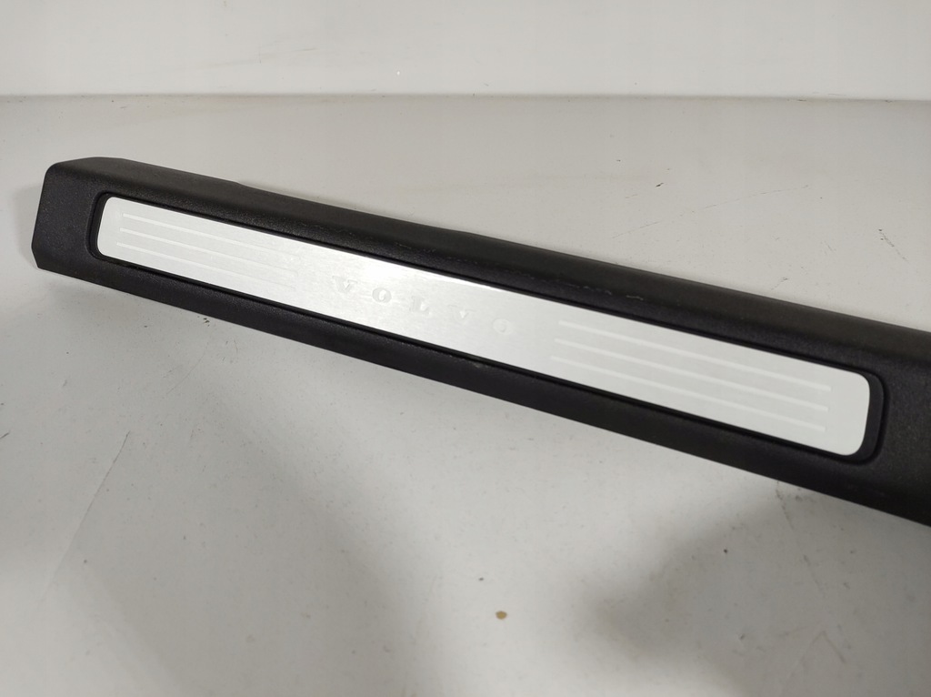 фото №15, Volvo v60 18r- молдинг накладка поріг права