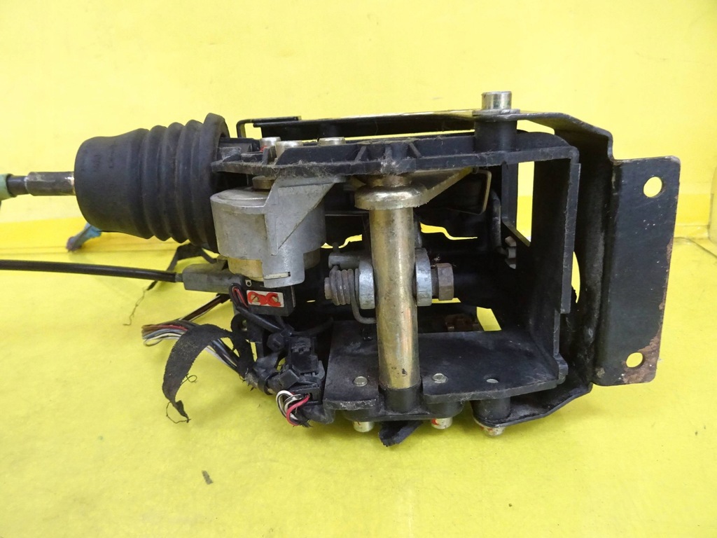 фото №11, Домкрат автоматическая коробка передач audi a6 s6 c4 4a 441713101f nr80