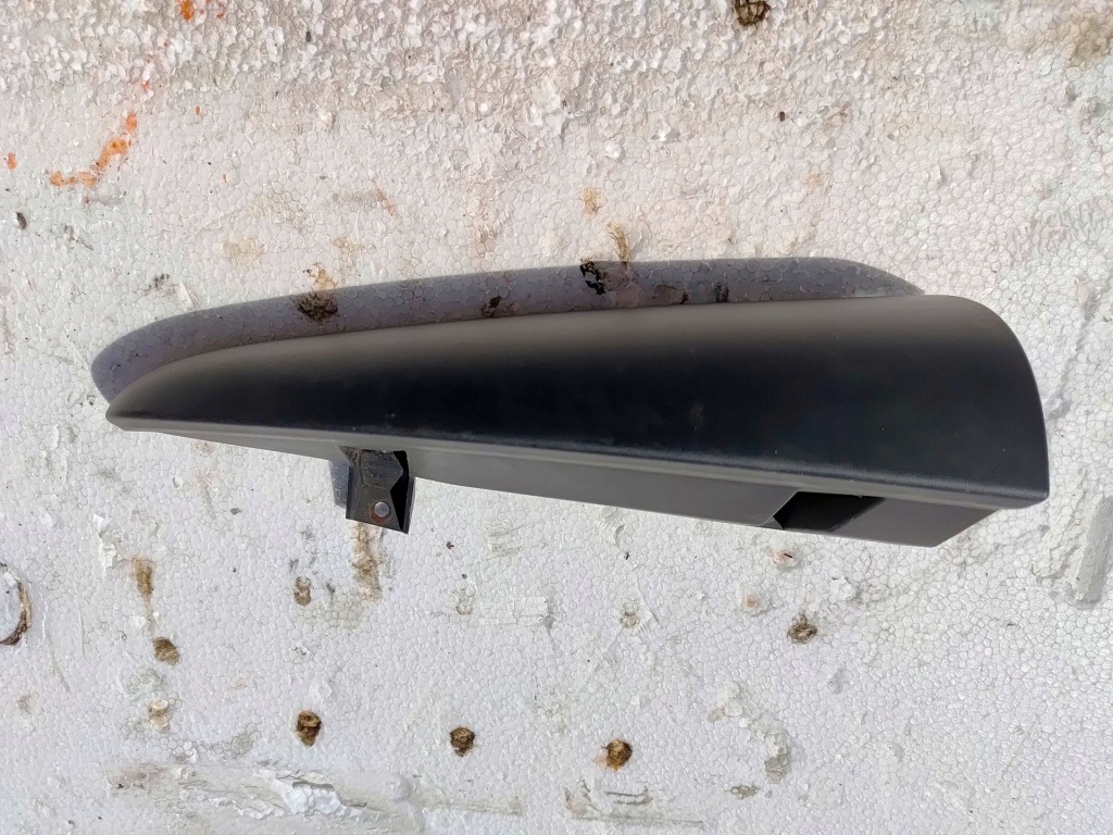 Купить Renault kangoo iii защита лампы уголок правый задняя 8200499015