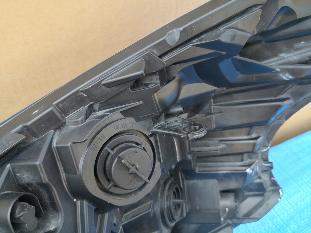 фото №9, Лампа правая перед opel vivaro b ii 14-19 org.