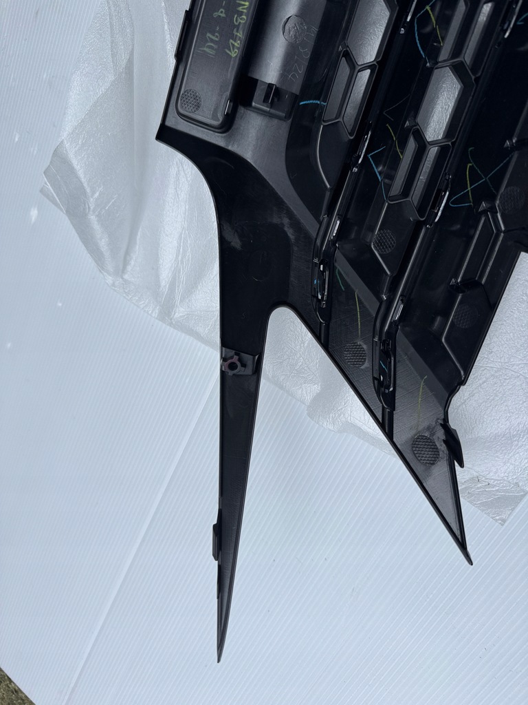 фото №10, Mitsubishi space star ll lift 23r. решётка радиатора решётка радиатора перед nowa оригинальная