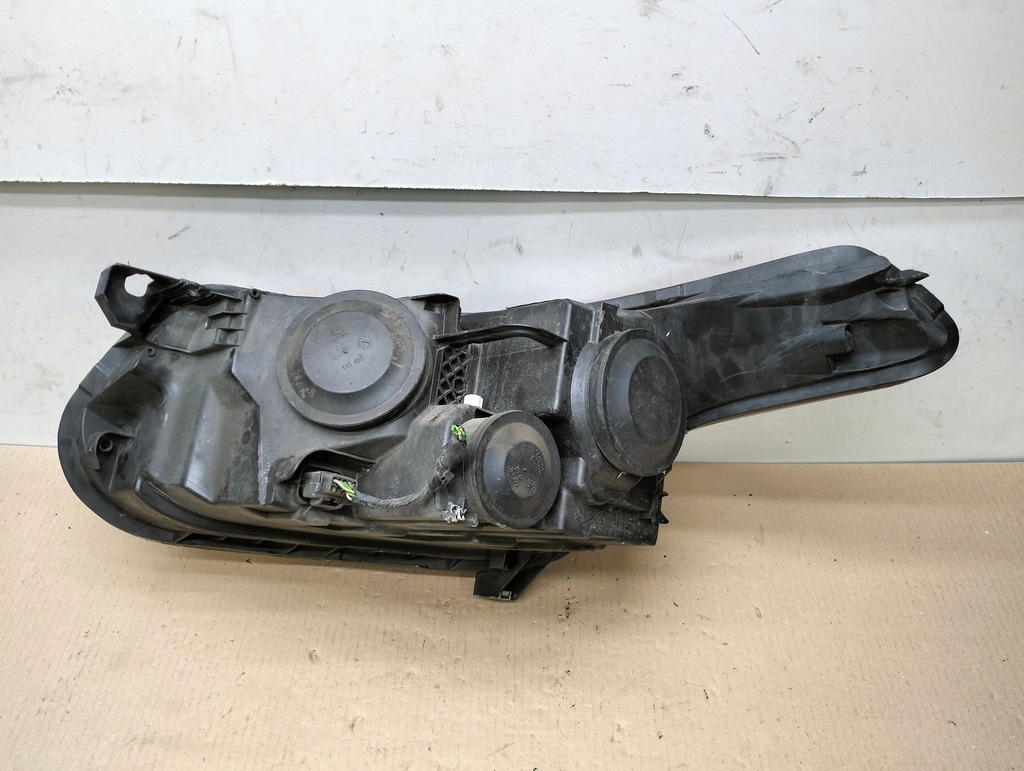 фото №10, Лампа правая перед citroen c3 picasso lata 2008-2012 uk