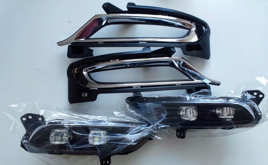 фото №1, Противотуманная фара левый правый рамка хром chrysler 300 2015