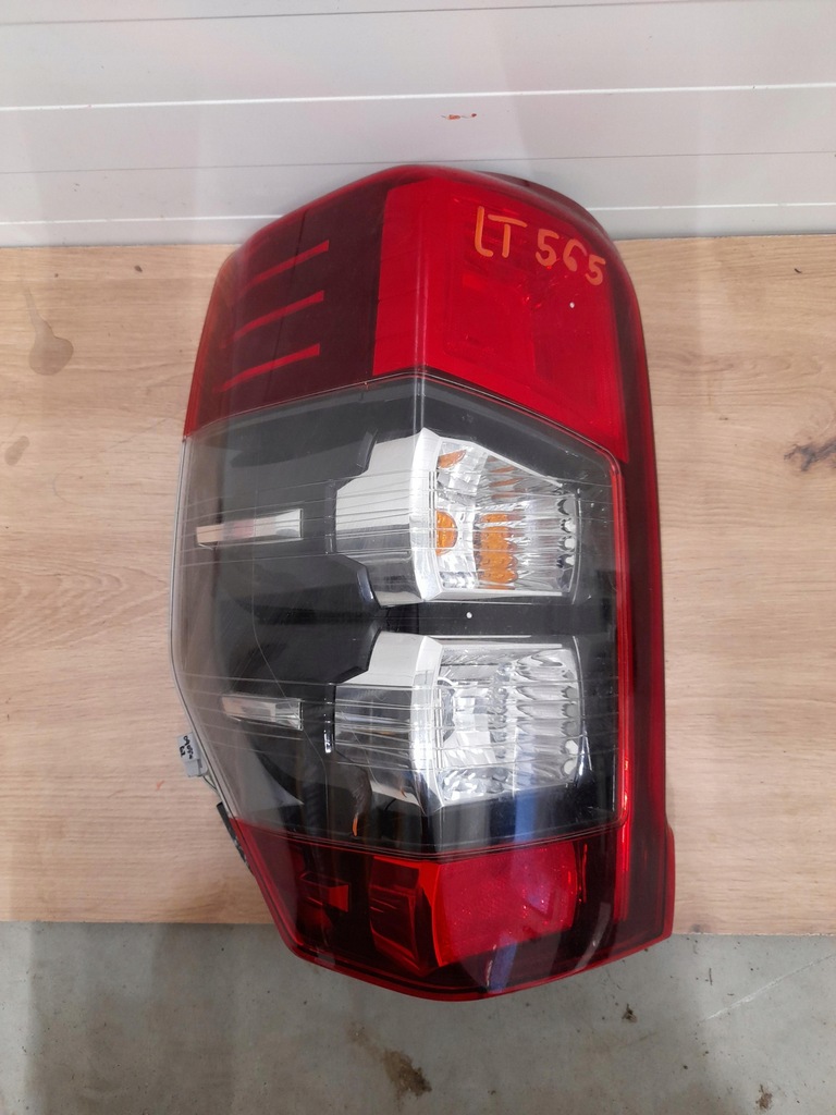 фото №1, Лампа задня ліва mitsubishi l200 2018