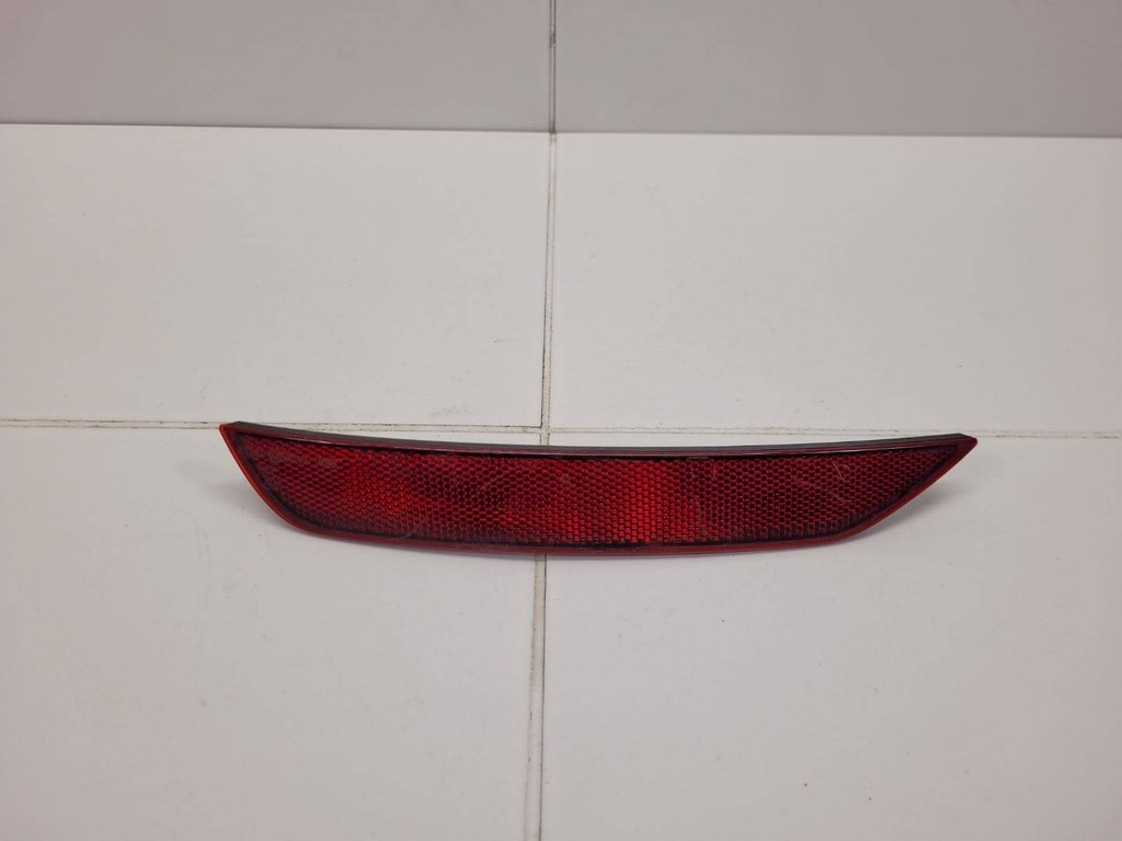 фото №1, Відбивач права сторона audi q2 2018 81a945106