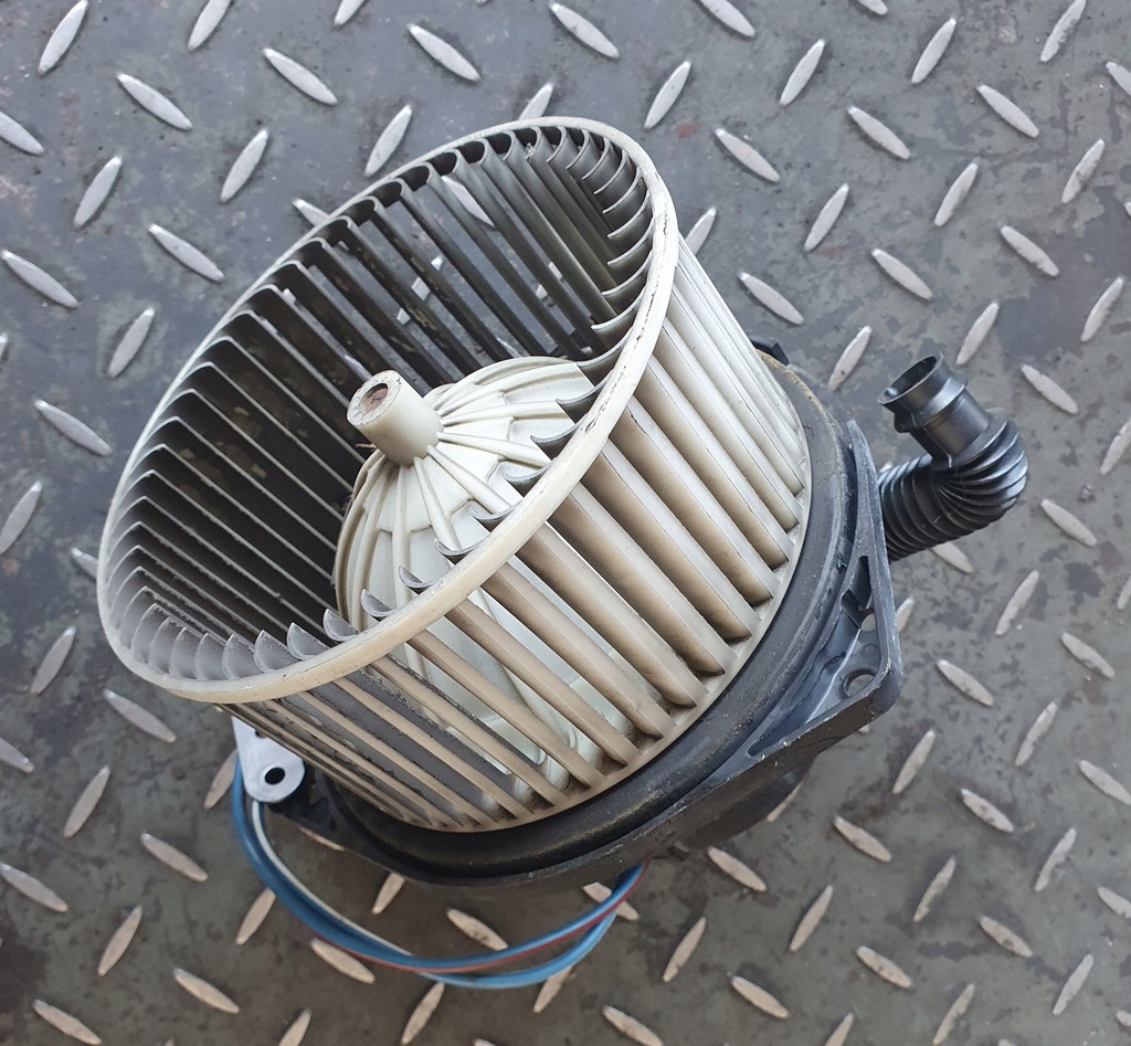 фото №2, Воздуходувка nissan primera p10