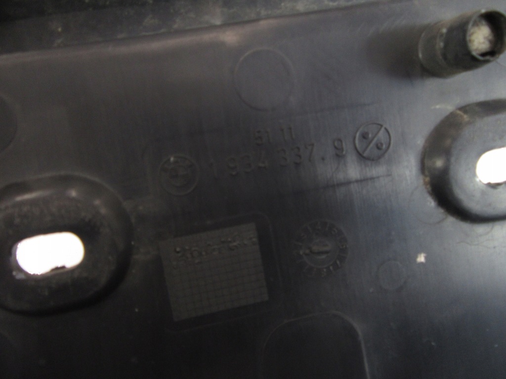 Молдинг решётка бампера перед bmw e34 седан универсал с Разборки