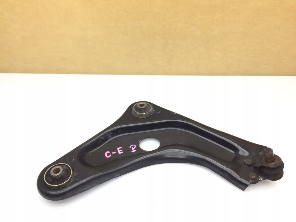 фото №1, C-elysee рычаг правый