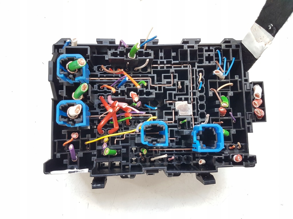 фото №14, Juke ii f16 2021 1.0 корпус коробка предохранителей 243805499r