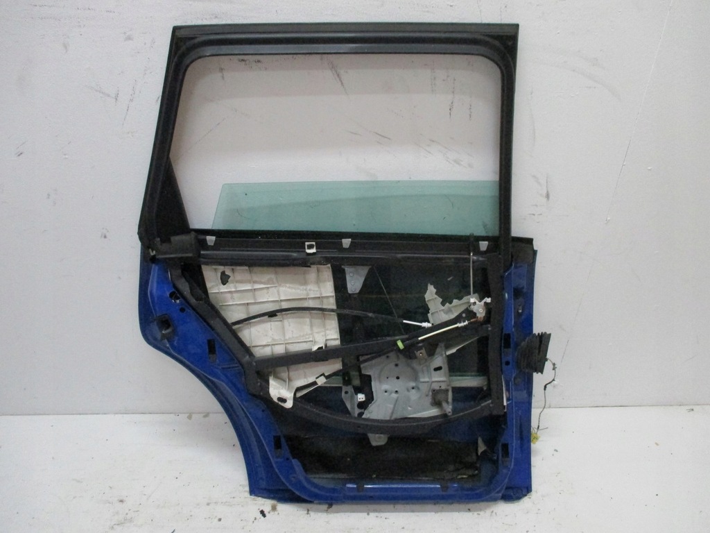 фото №6, Дверь левая задние audi a4 8d9