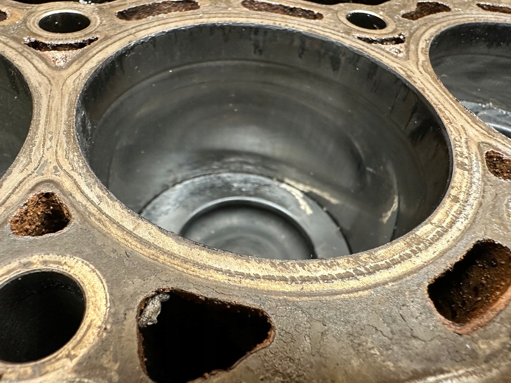 фото №9, Блок двигуна dół wał поршні 1.6 tdi cxx