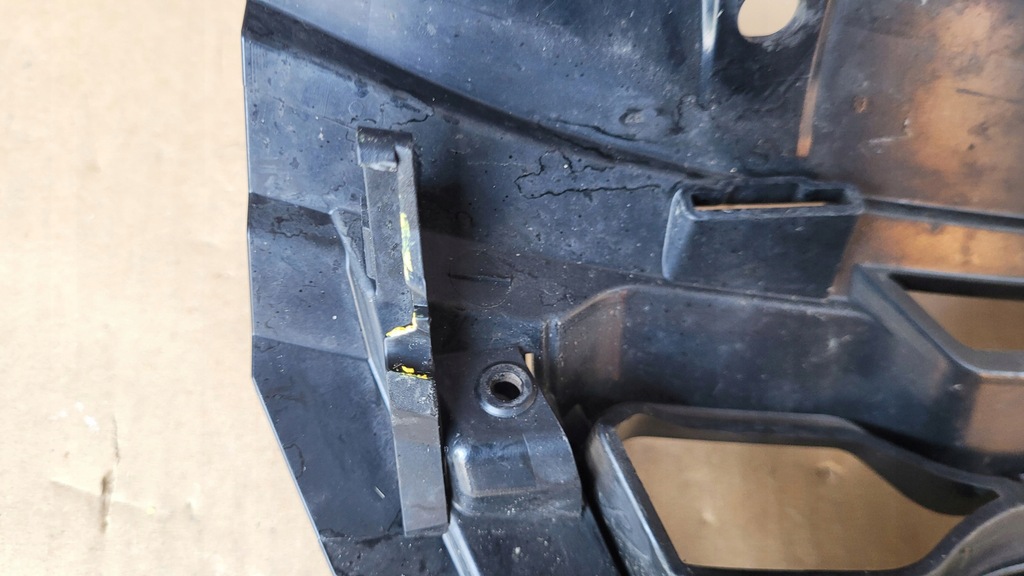 фото №3, Решітка радіатора решітка радіатора land range rover evoque ii 19- idealny k8d2-8a169-c