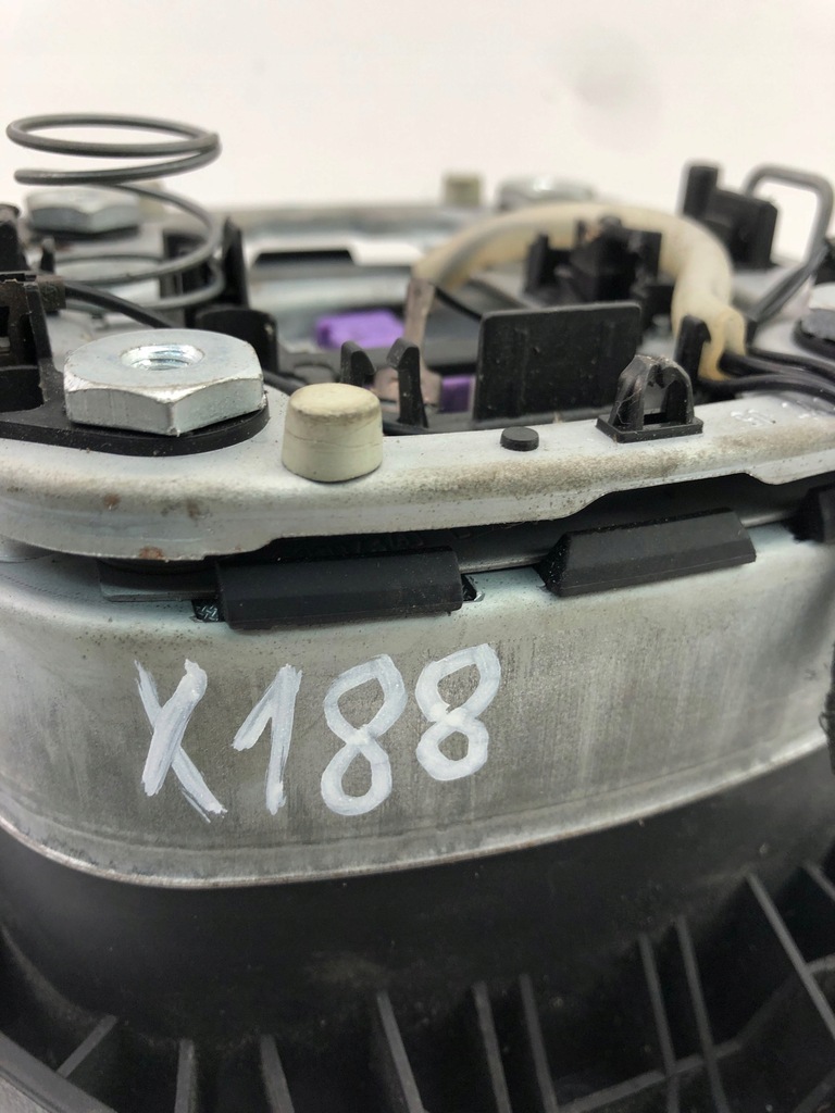 фото №8, Vw golf v подушка подушка безпеки керма 1k0880201p