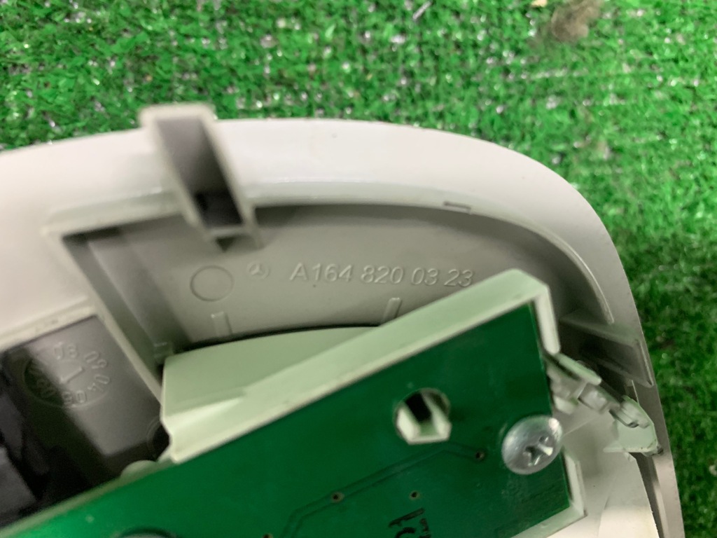 фото №4, Лампа освещение салона задняя a1648200323 mercedes r-klasa w251 05-13