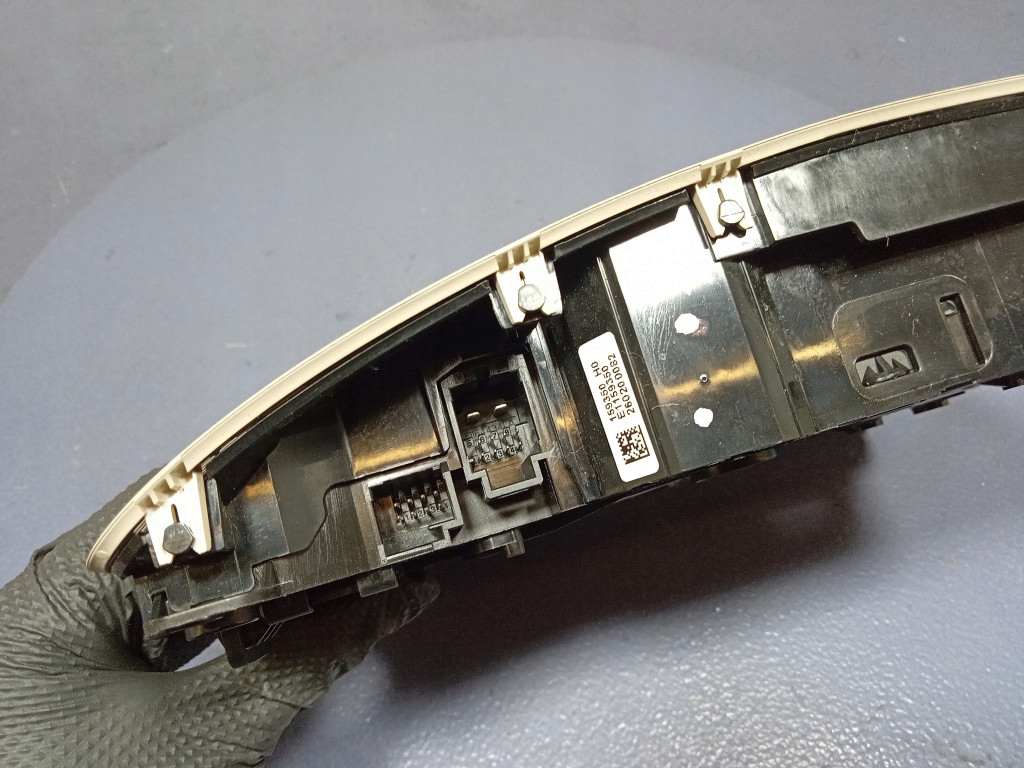 фото №9, Mercedes gls x167 ліхтарі освітлення стельовий a0009007421