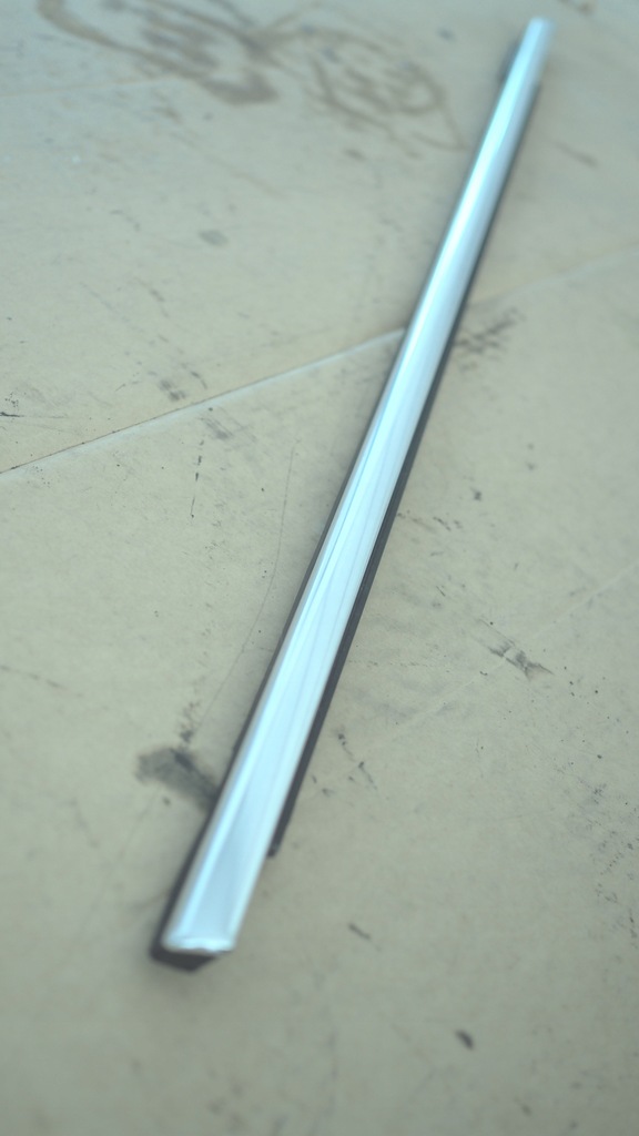 фото №4, Молдинг уплотнитель дверь правый перед c-max ii