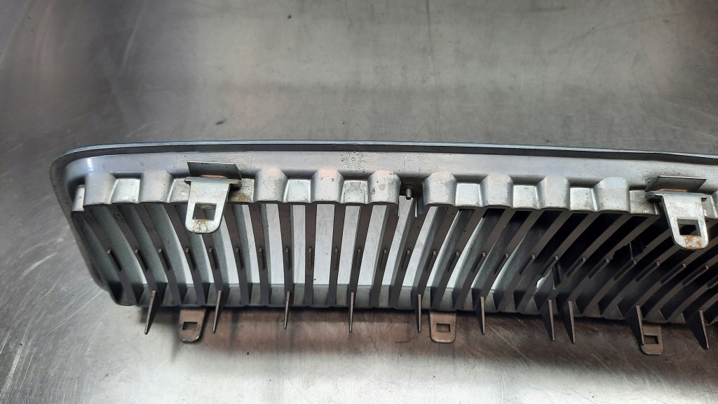 фото №12, Решётка радиатора решётка радиатора 9178087 volvo s80 98-06r