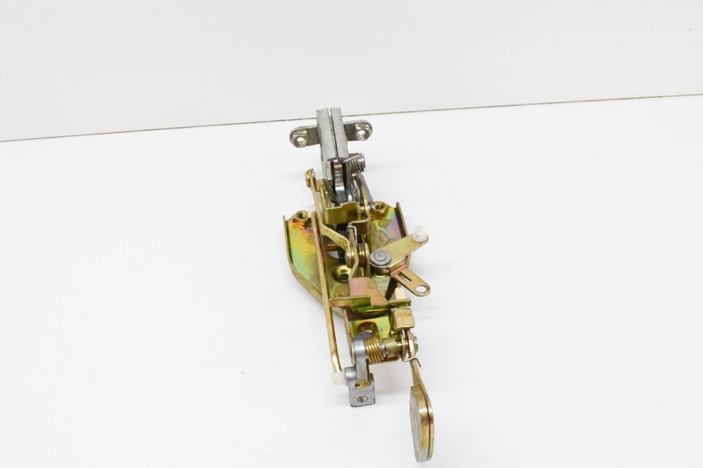 фото №8, Mercedes-benz w123 крышка багажника задняя замок крышки багажника a1237400935 оригинальный