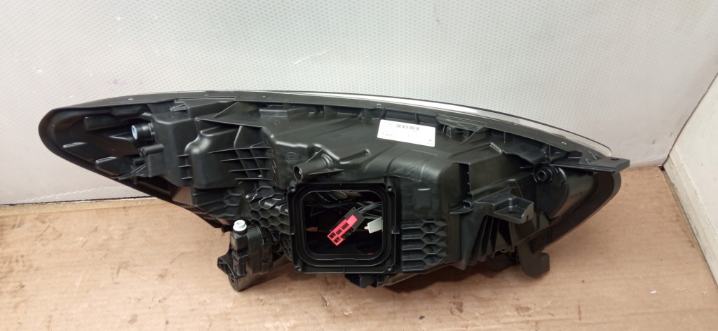 Фара левая перед renault captur рестайлинг  2017 led pure vision 260609454r новая с Разборки