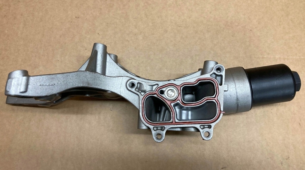 фото №5, Vw beetle jetta 2.0 tsi кронштейн генератора 06k903143c