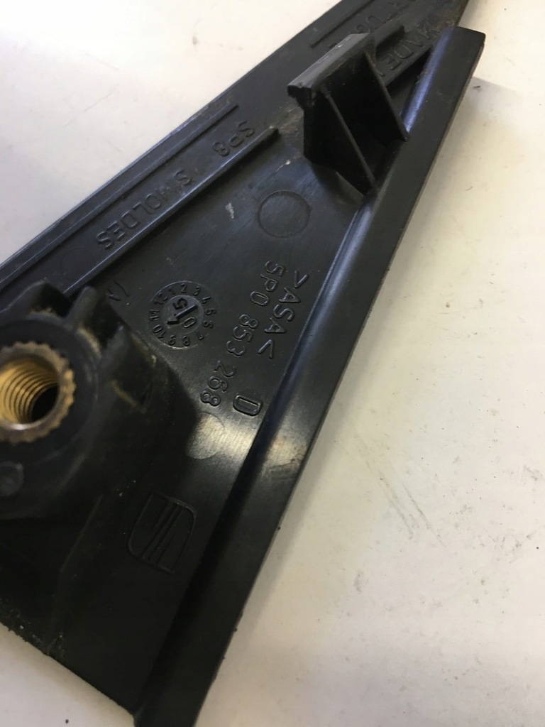 фото №14, Трикутник скло задня правий лівий молдинг seat altea toledo 5p0853268 5p0853267