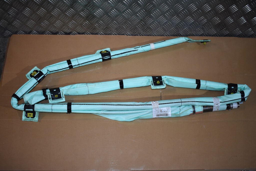 фото №1, Idealna шторка безопасности левая mercedes x247 1