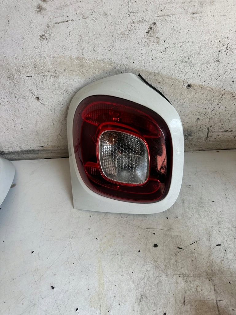 фото №1, Smart forfour ii лампа задня ліва