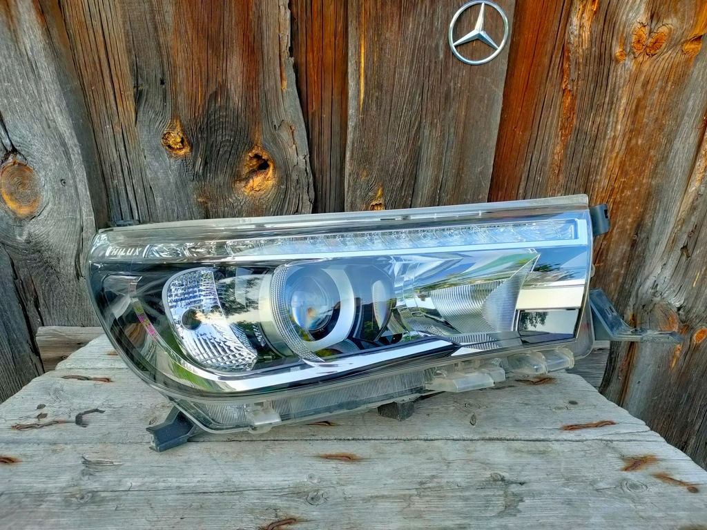 фото №1, Toyota hilux full led 16-