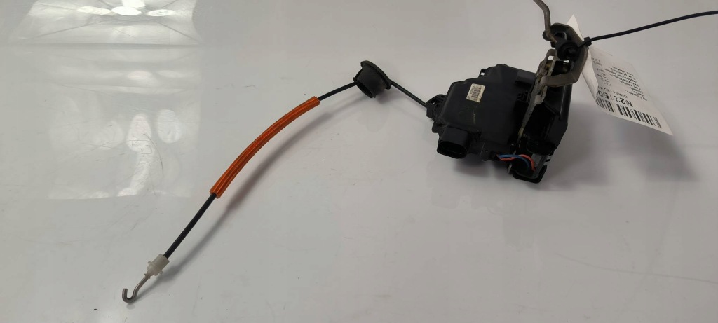 фото №1, Замок двері лівий задня 8e0839015c audi a4 b6