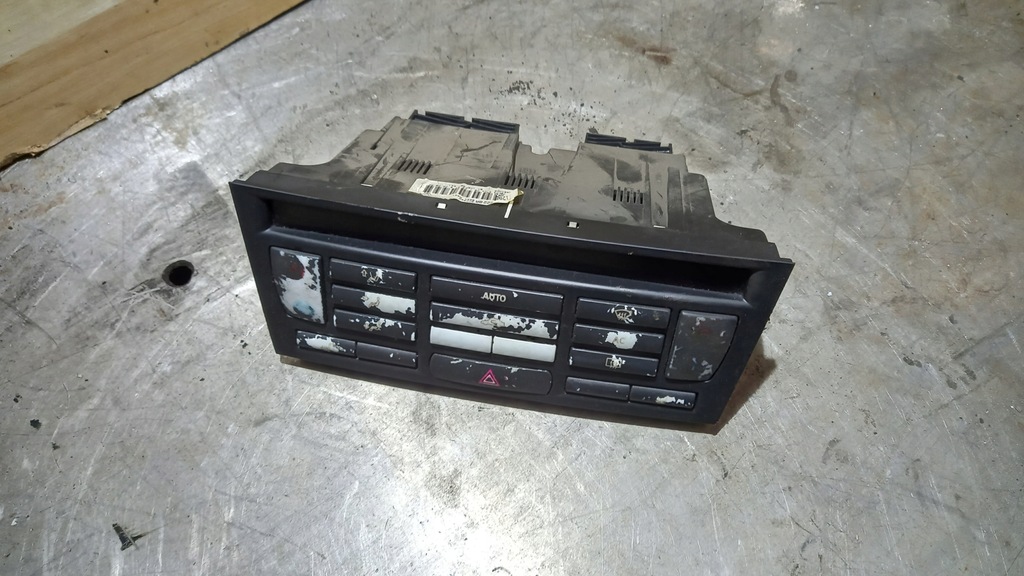 фото №1, Панель кондиционера saab 93 04r