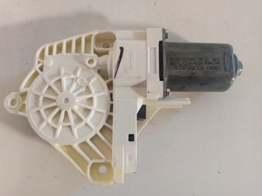 фото №1, Моторчик скло правий audi a5 8t0959802b