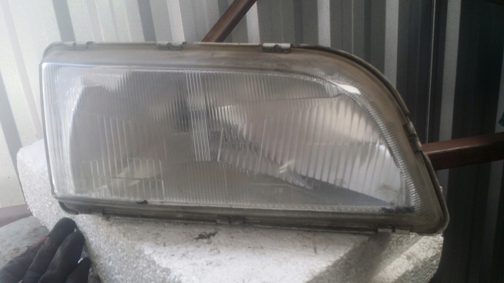 фото №1, Лампа правая volvo v40