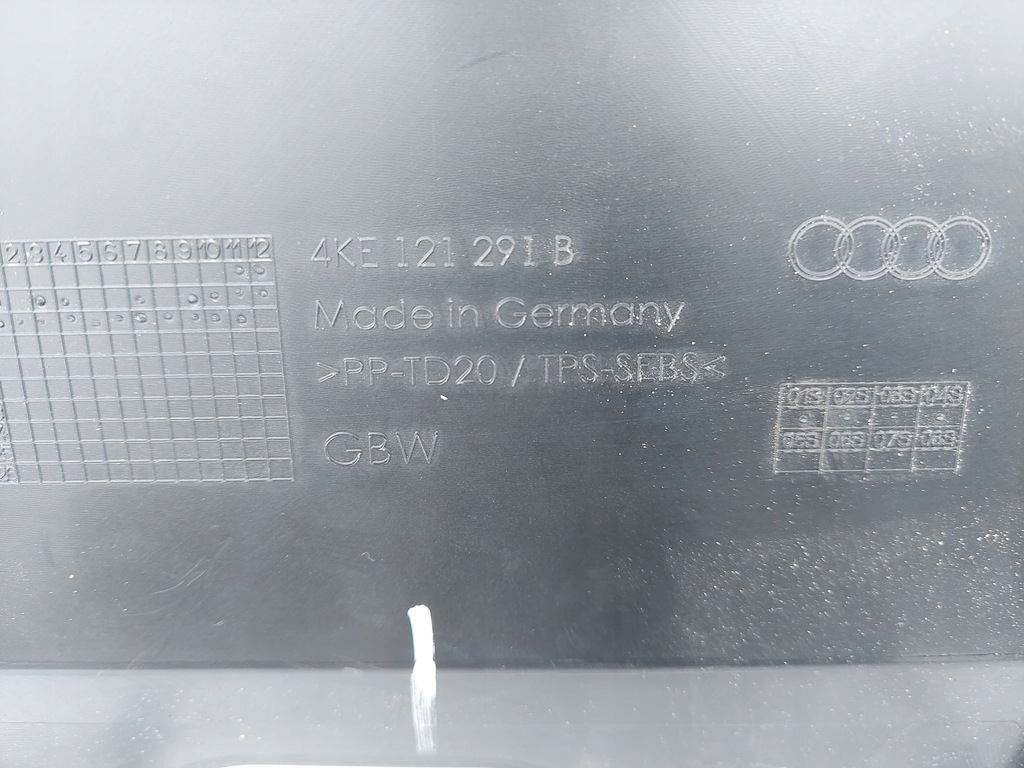 фото №5, Audi e-tron 4ke воздуховод впуск воздуха