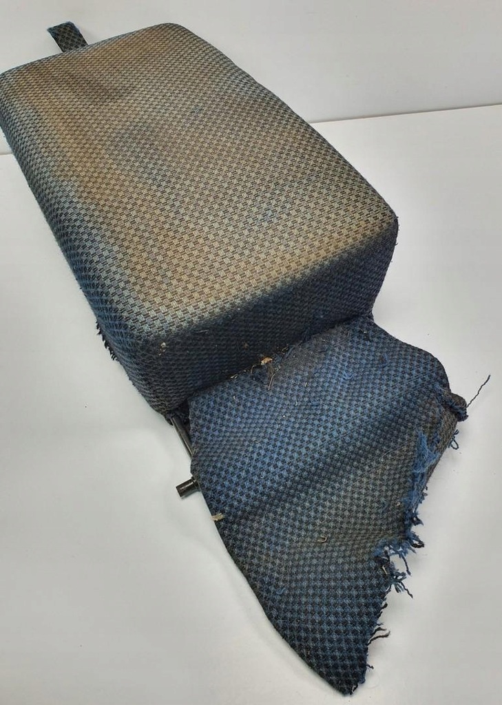 фото №4, Підлокітник сидіння задня mercedes w115 w114