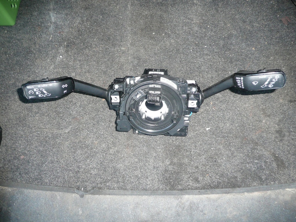 фото №1, Skoda oktavia iv переключатель комбинированный лента