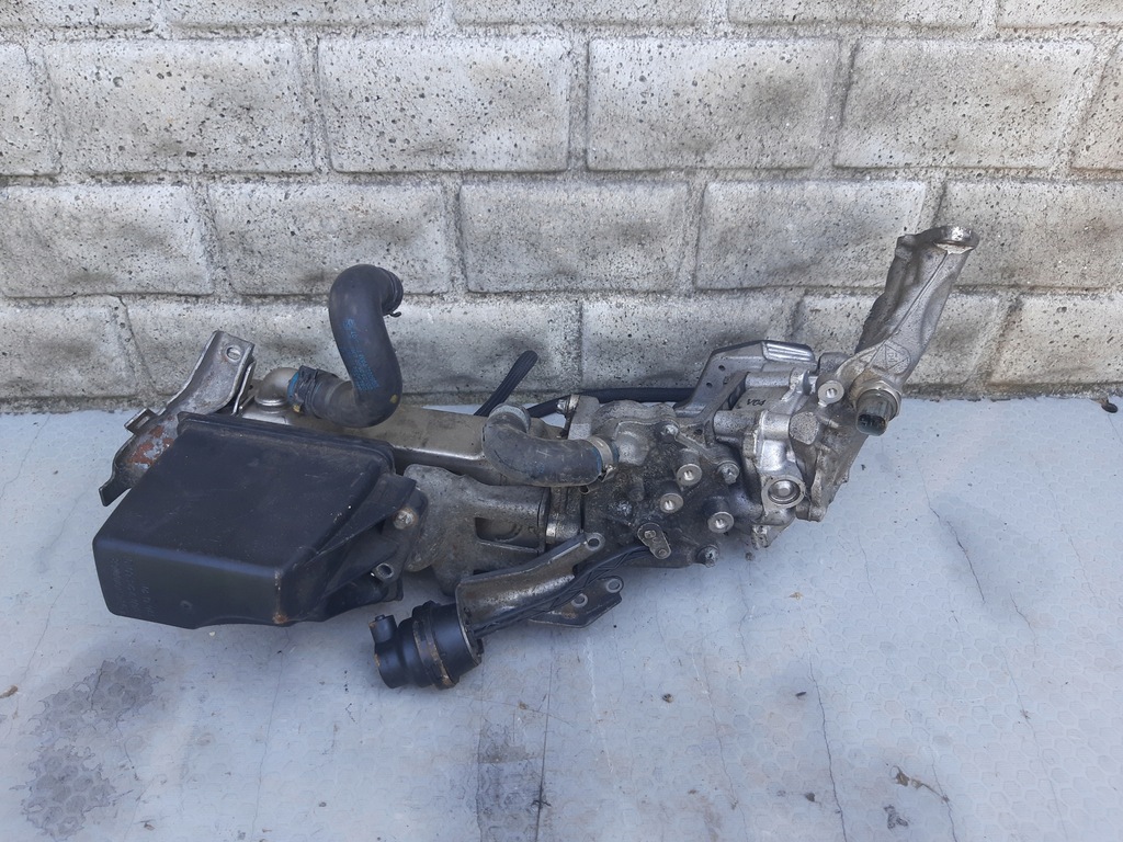 фото №1, Mercedes 2,2 cdi 651 радиатор клапан egr