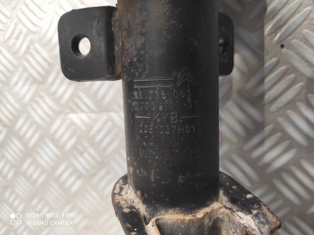 Купить Поворотный кулак амортизатор правый opel combo e fiat doblo 9833306180