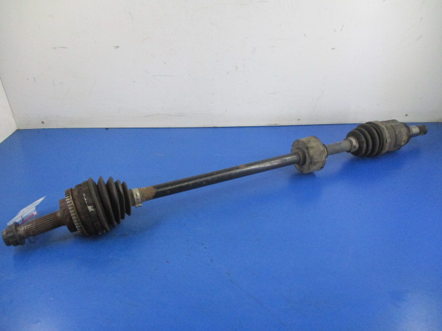 фото №1, Toyota yaris 1.0vvt-i приводной вал правая шарниры