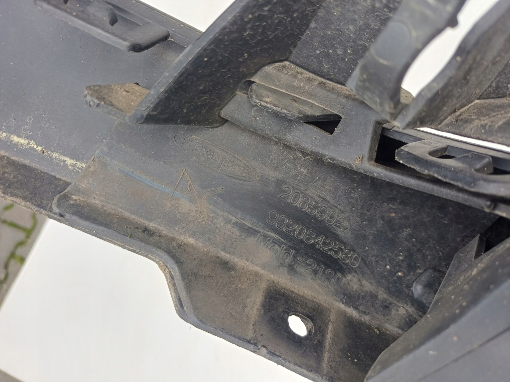 фото №8, Citroen ds3 crossback спойлер бампера решітка перед