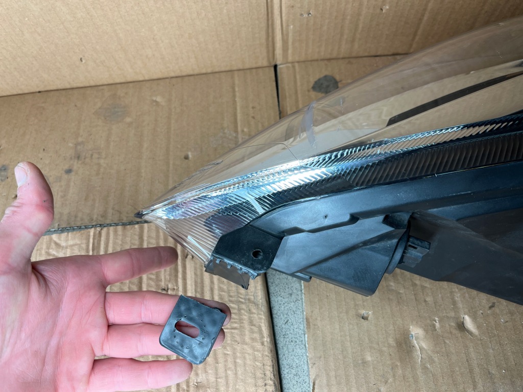 Лампа права передня ford fiesta full led Недорого