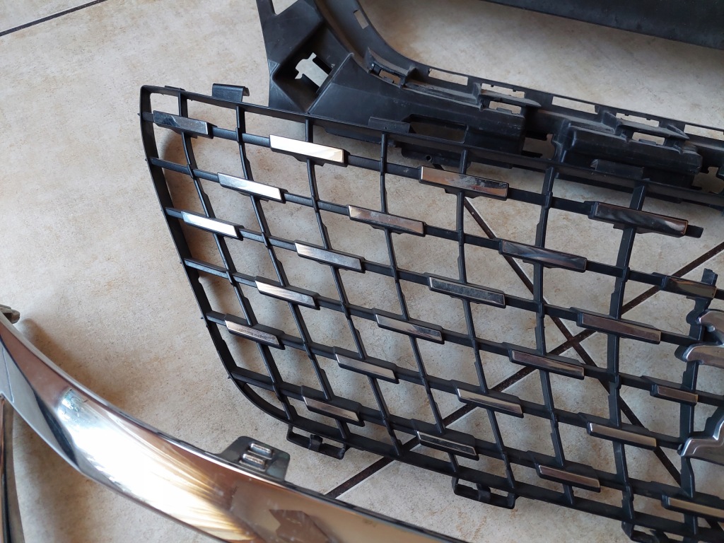 фото №4, Решётка радиатора - решётка радиатора - peugeot 5008 ii p87 - 2017