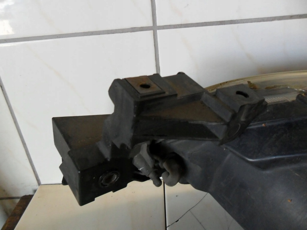 фото №5, Mazda 3 bk 2004 лампа фара правый перед передний