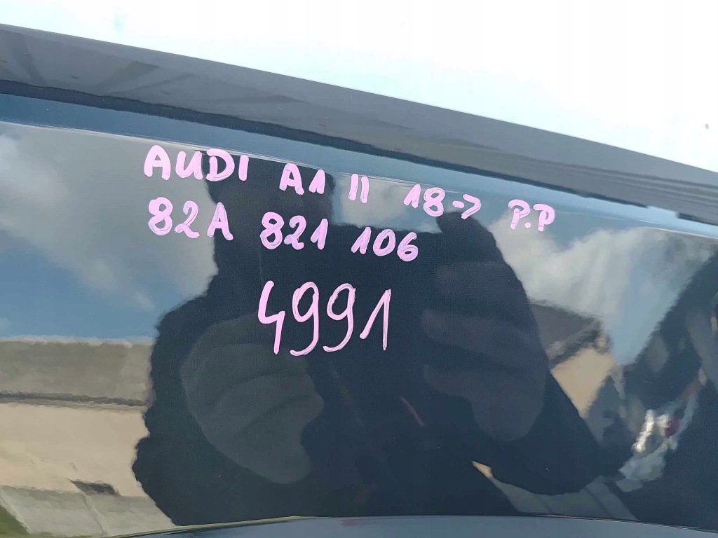 Audi a1 2 82a крыло  правый  перед передний 4991 Цена
