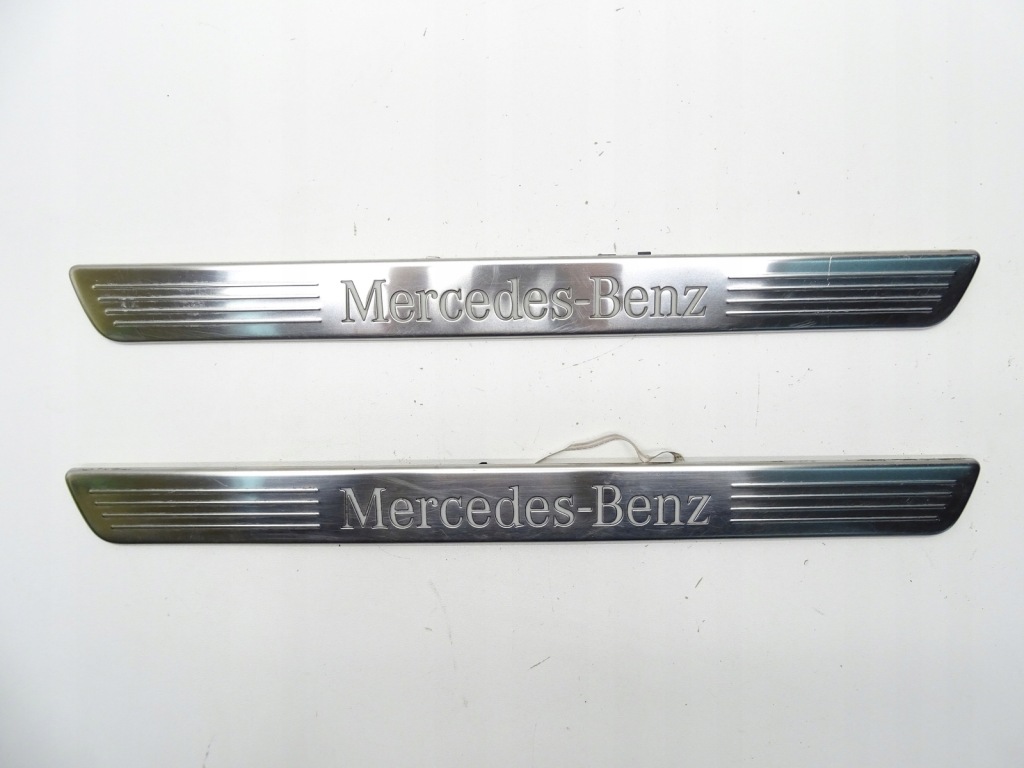 Купити Накладки накладки порога  ліва права передні  передня mercedes w176 a2466805300