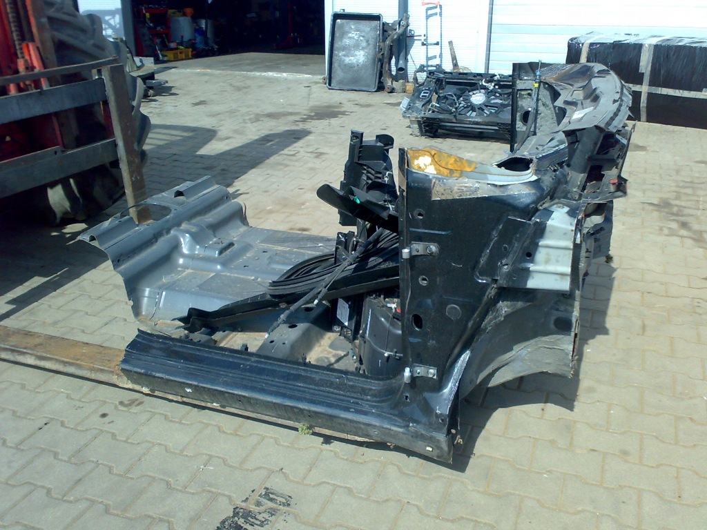 Купить Fiat 500 abarth 2008 - стойку правый  порог бок