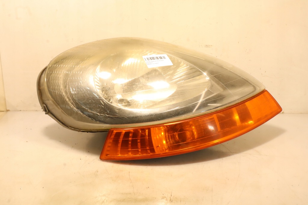 фото №1, Лампа права передня renault trafic ii 8200007030